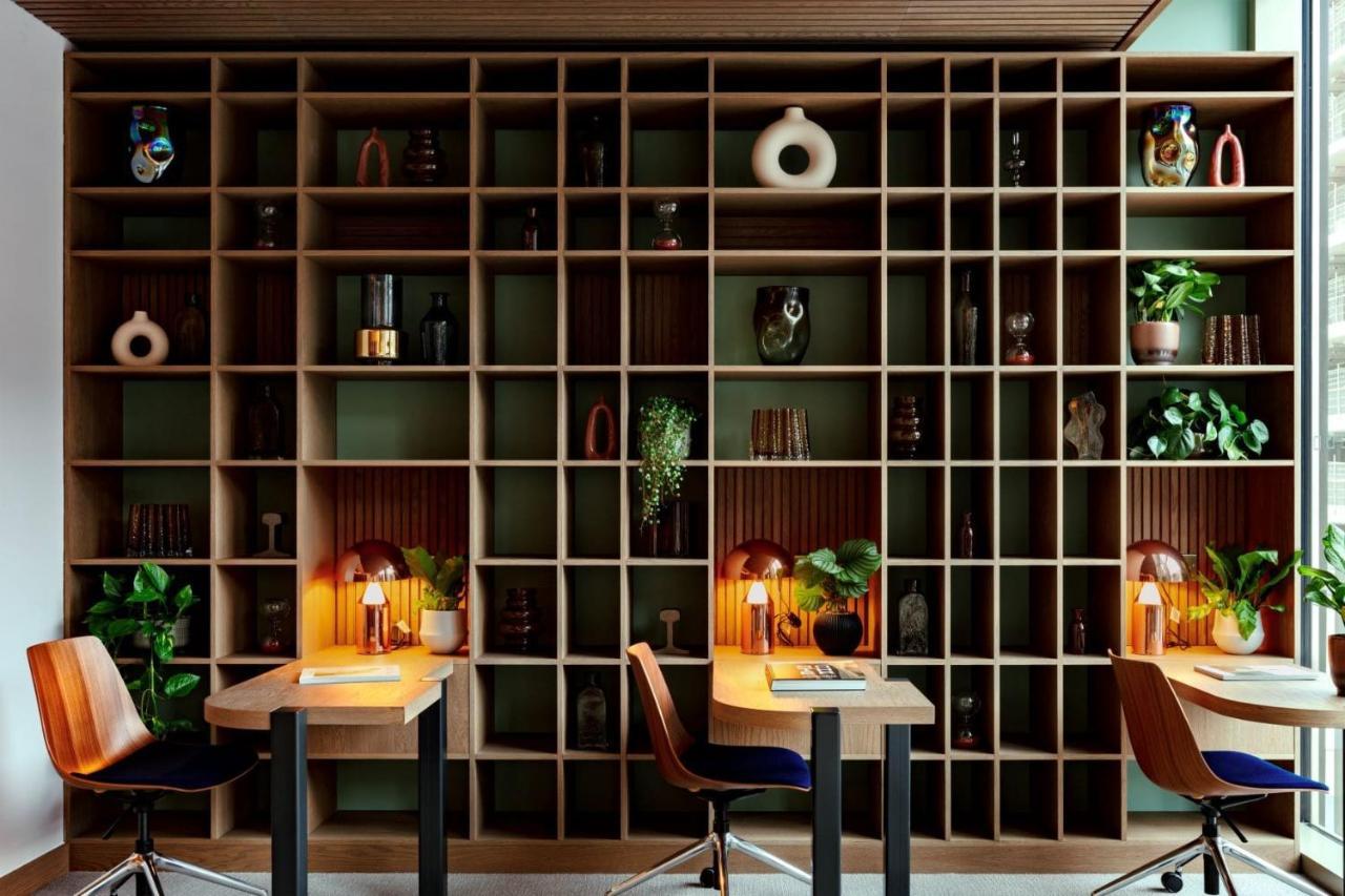 Coppermaker Square In Stratford Aparthotel London Bagian luar foto