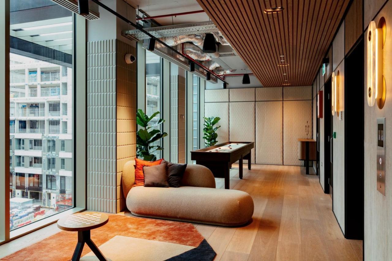 Coppermaker Square In Stratford Aparthotel London Bagian luar foto