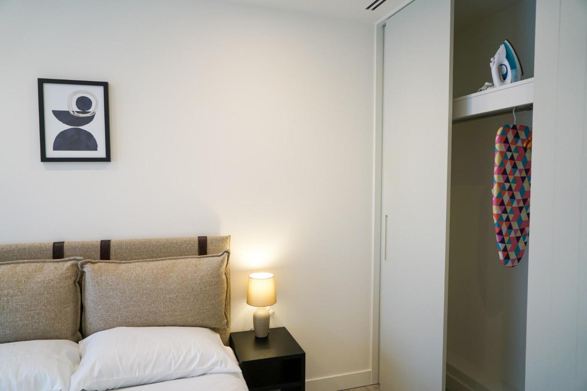 Coppermaker Square In Stratford Aparthotel London Bagian luar foto